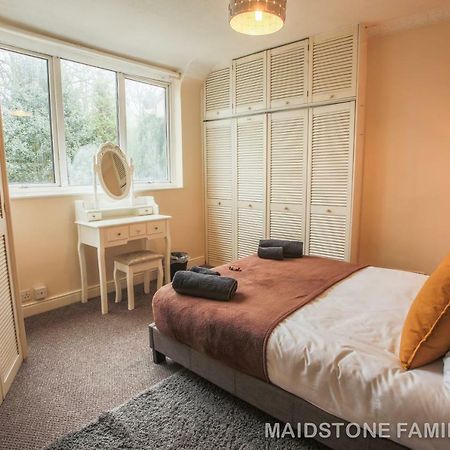 Maidstone Family Homes Upper Road Cottage Экстерьер фото