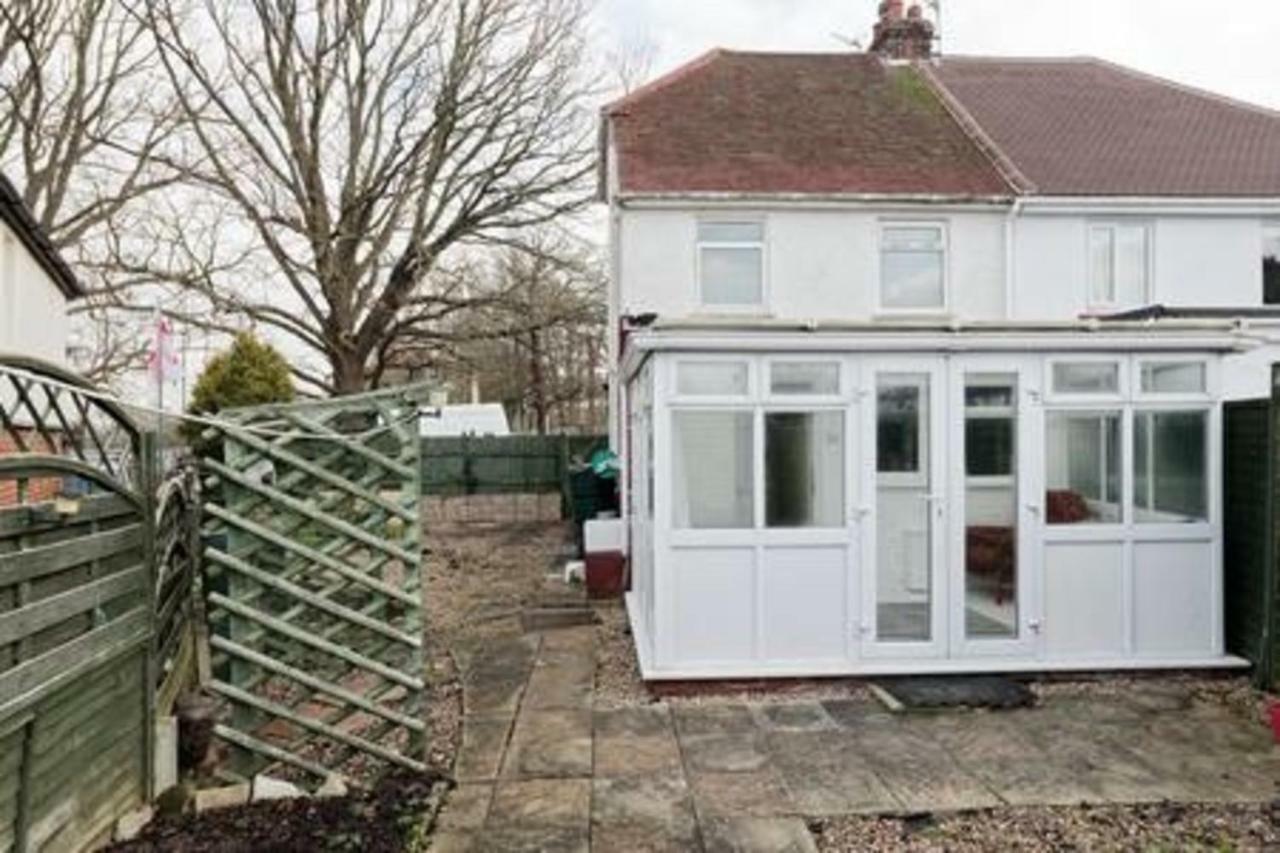 Maidstone Family Homes Upper Road Cottage Экстерьер фото