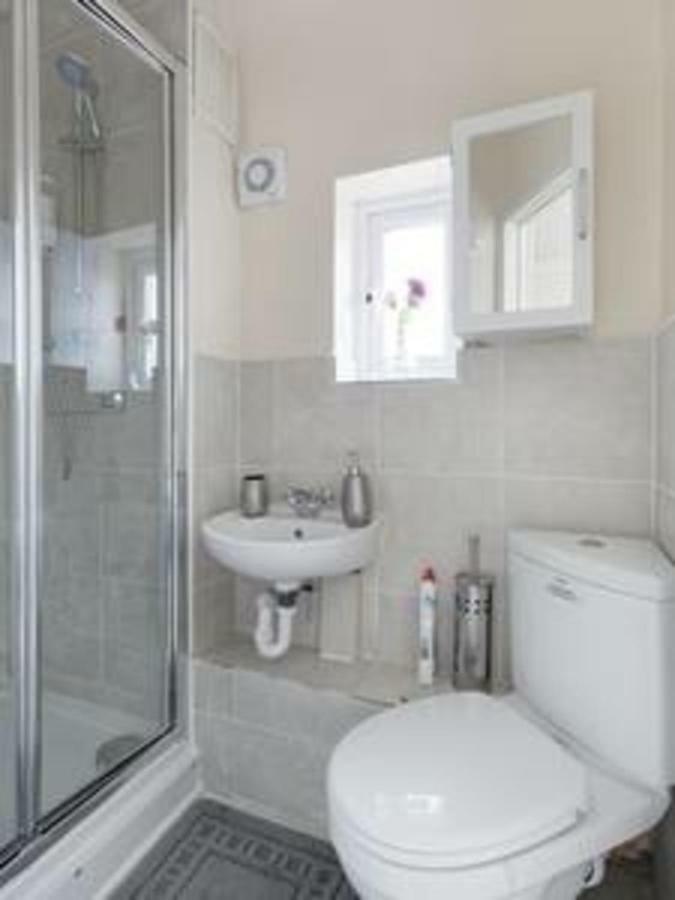 Maidstone Family Homes Upper Road Cottage Экстерьер фото