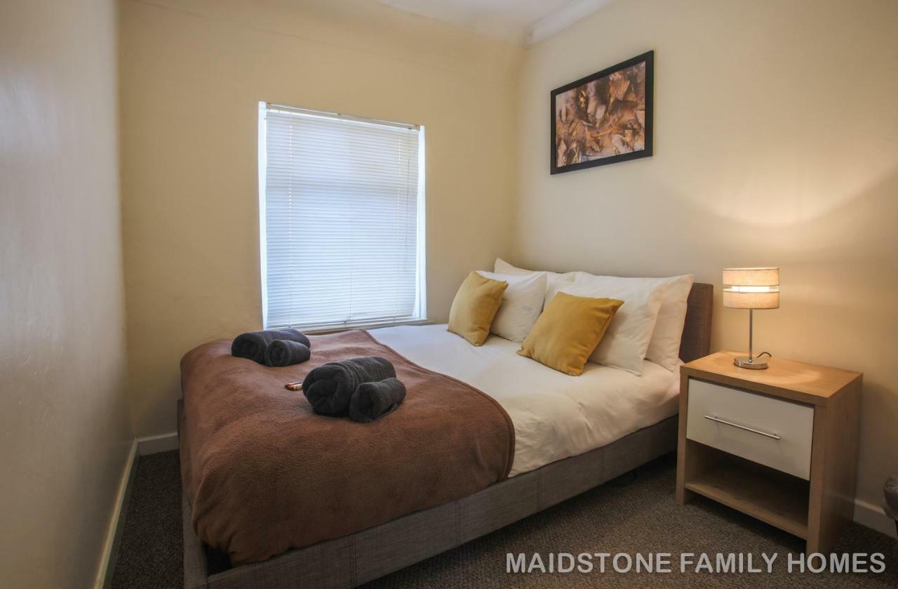Maidstone Family Homes Upper Road Cottage Экстерьер фото
