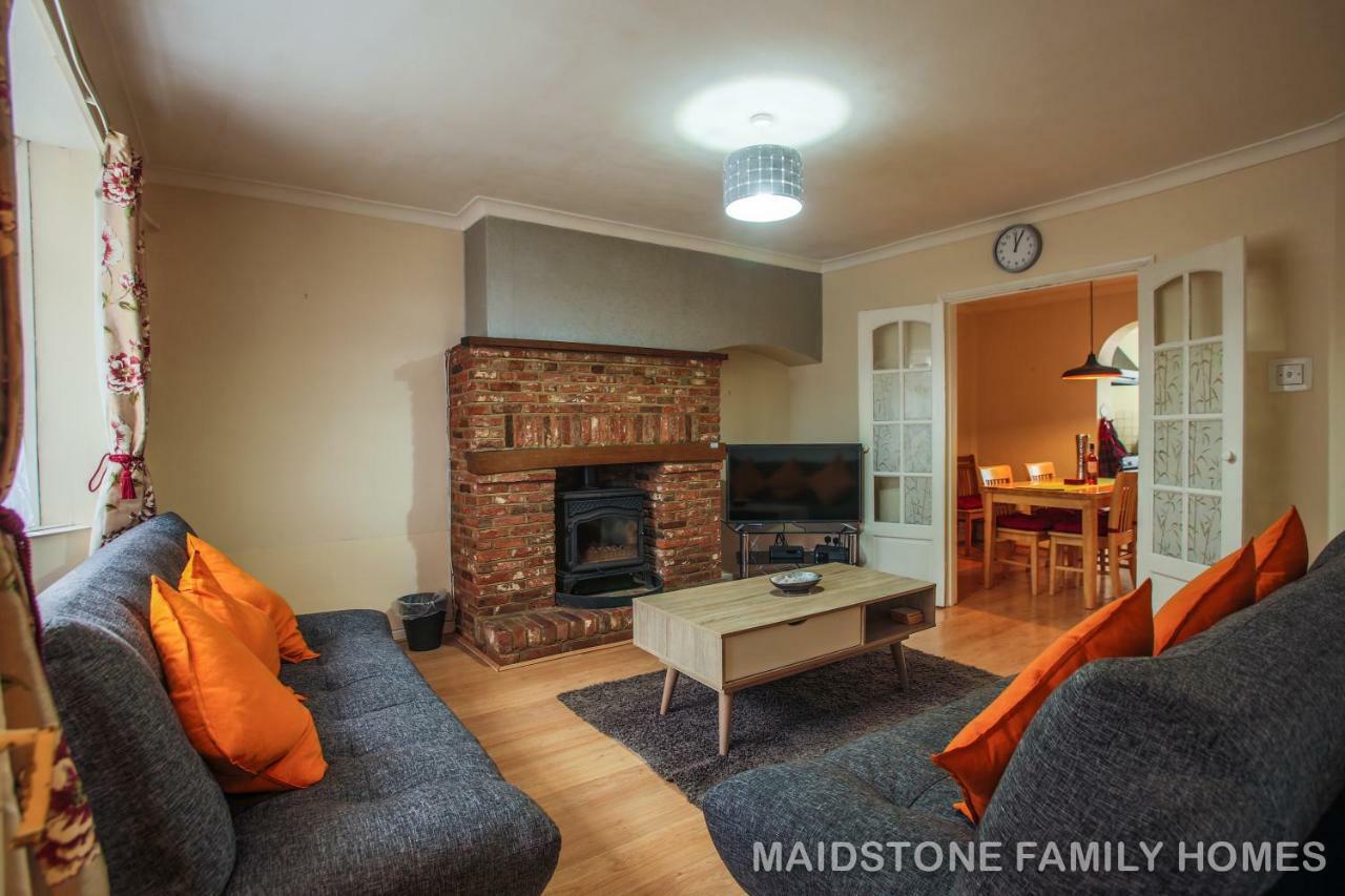 Maidstone Family Homes Upper Road Cottage Экстерьер фото